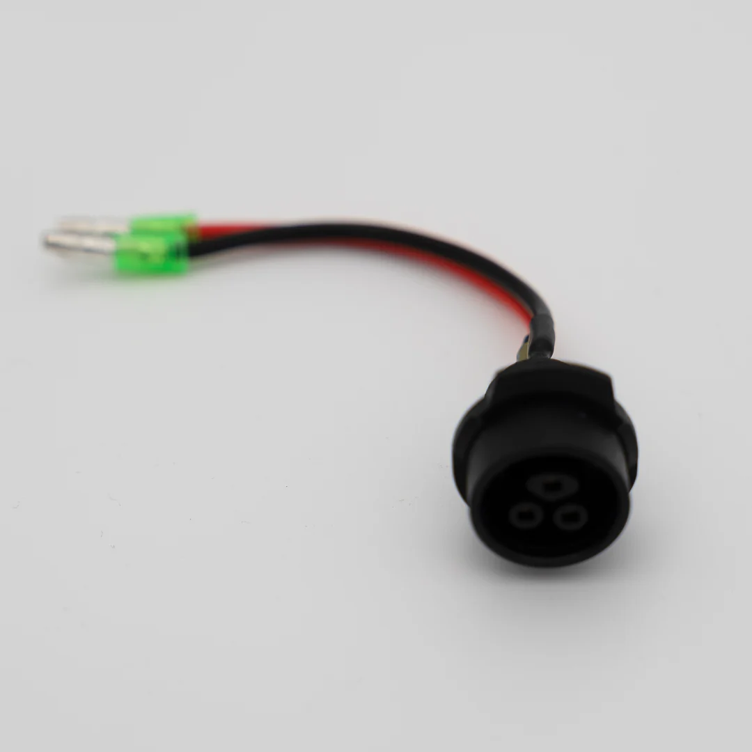 Dualtron Charging Port LP16 (with wiring) 02.207.00003